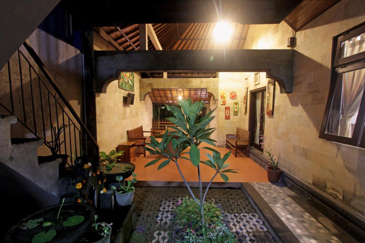 Sari House Ubud - Balinese Style Homestay 外观 照片