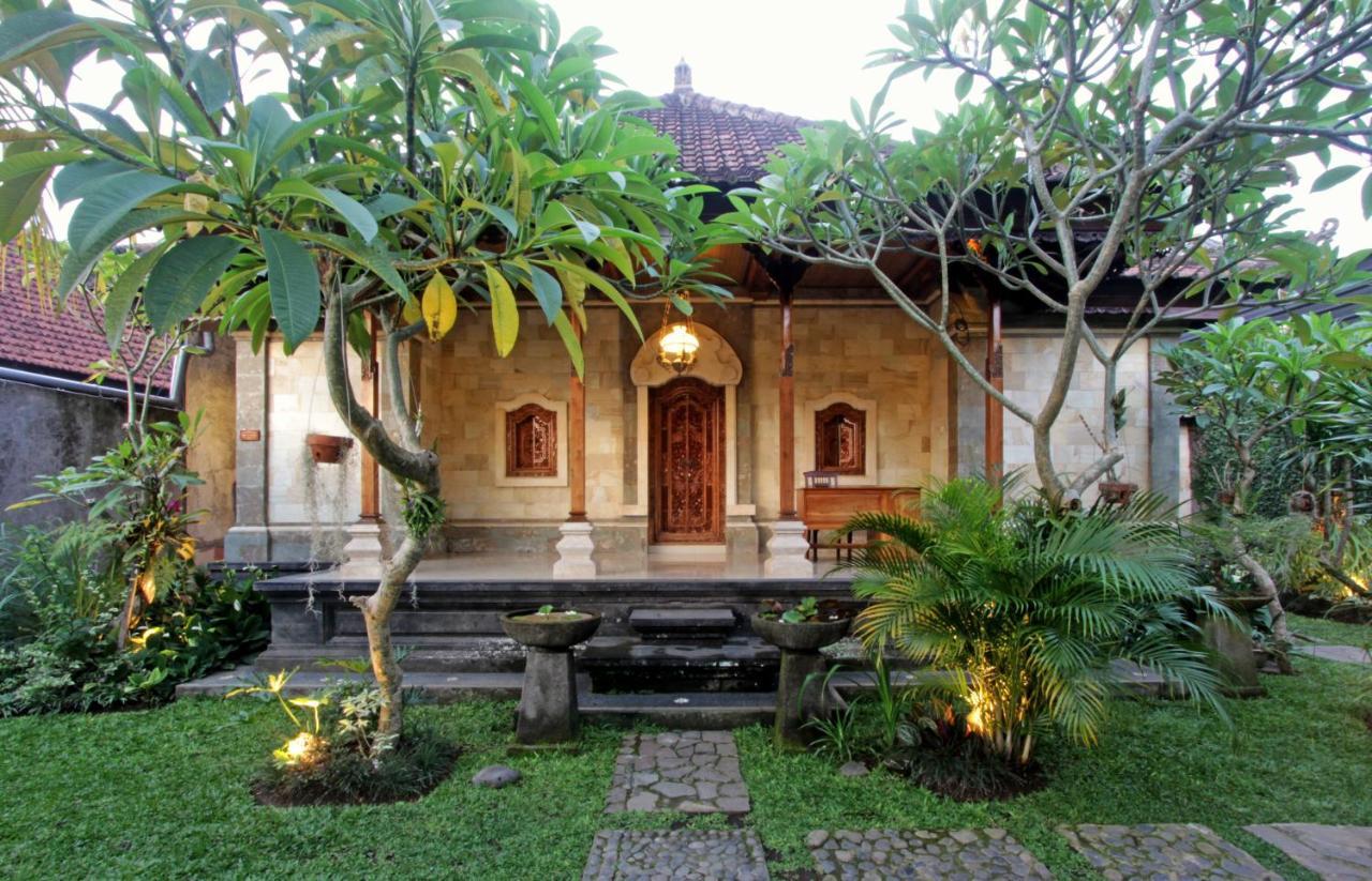 Sari House Ubud - Balinese Style Homestay 外观 照片