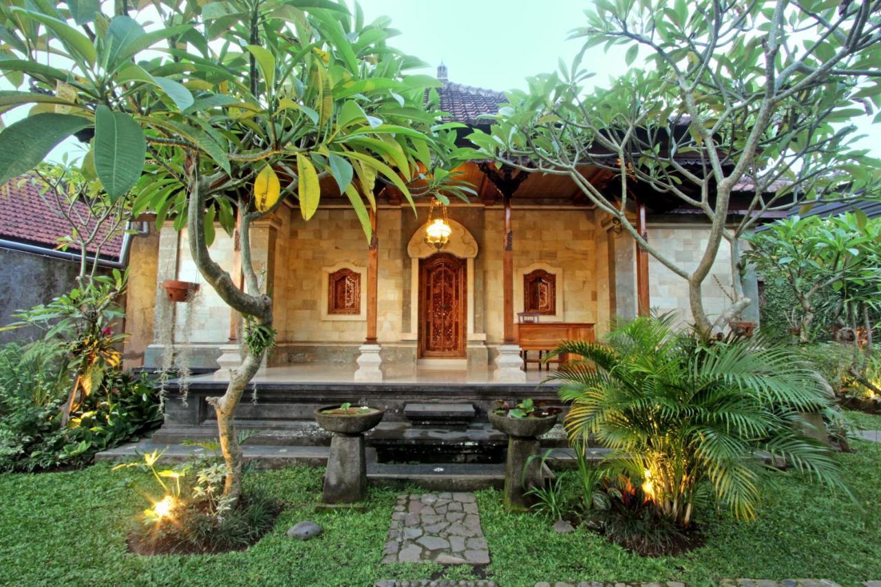 Sari House Ubud - Balinese Style Homestay 外观 照片